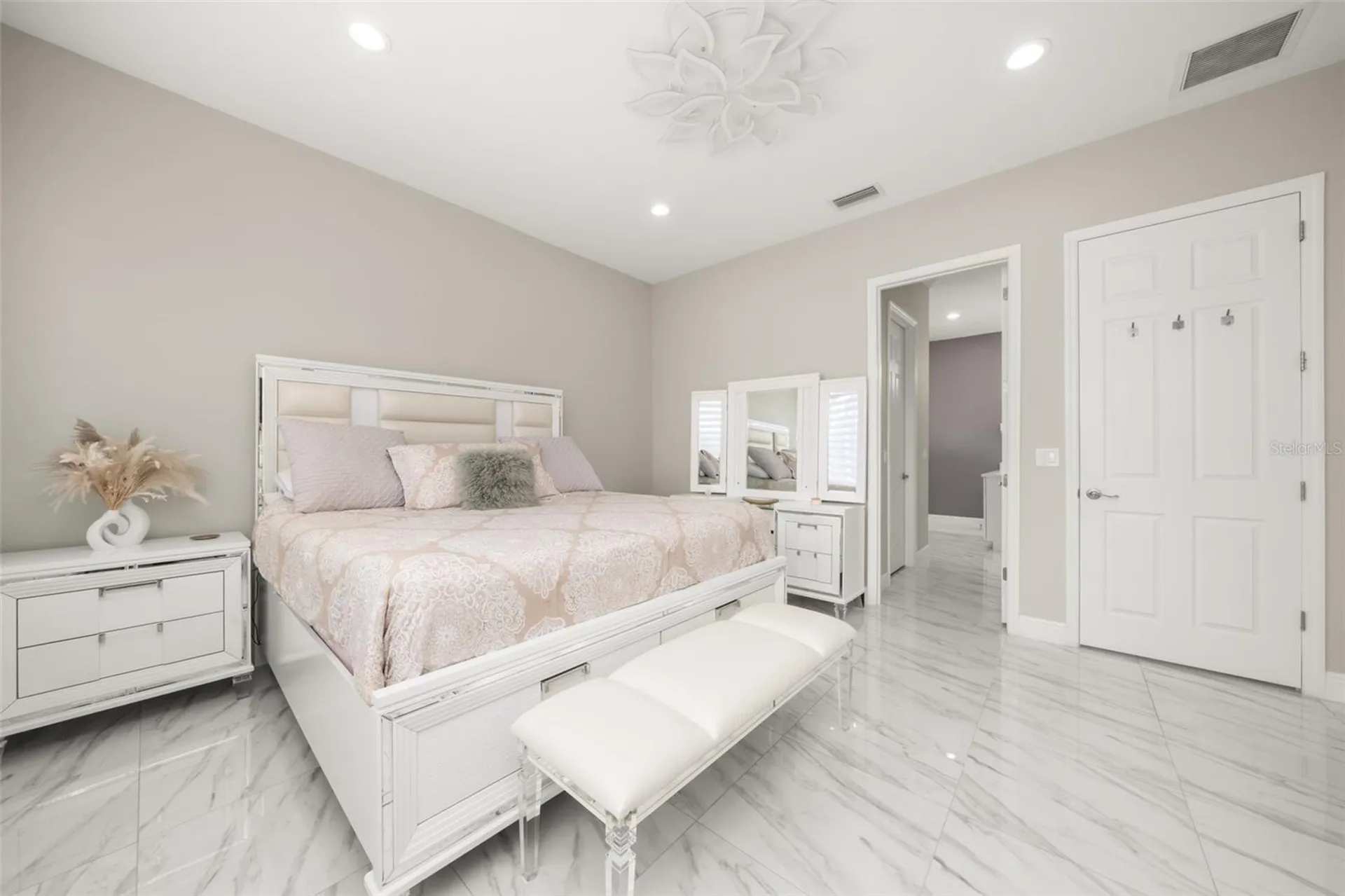 2009 Flower Terrace Sebring FL 33875
