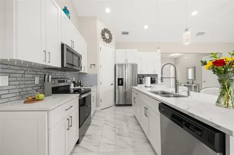 2009 Flower Terrace Sebring FL 33875