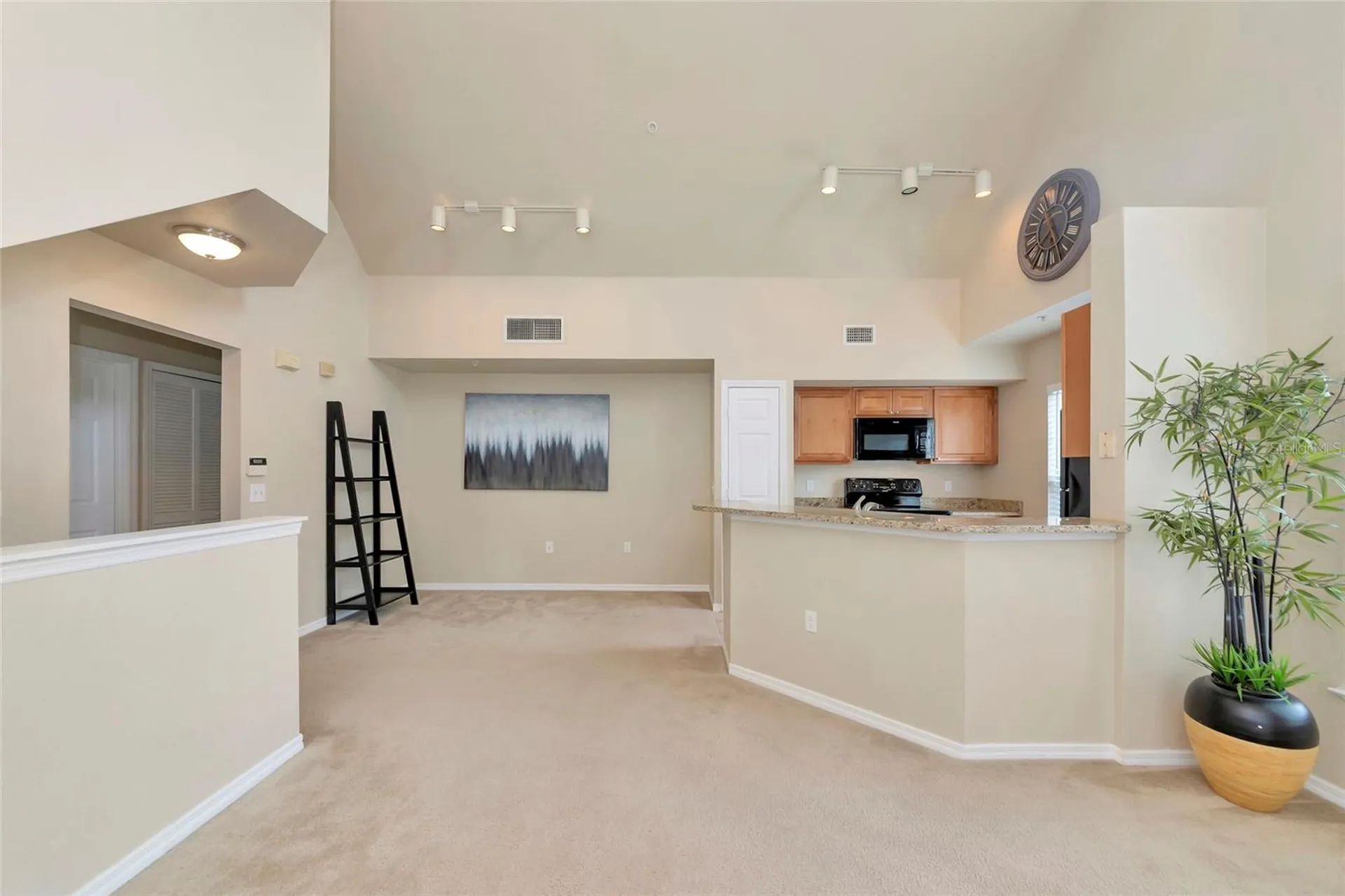 5560 Rosehill Road Sarasota FL 34233