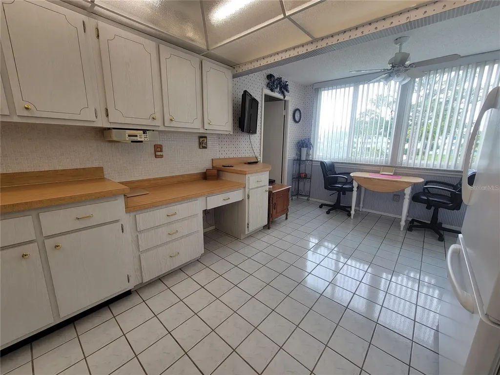 4715 Bay Street NE St Petersburg FL 33703