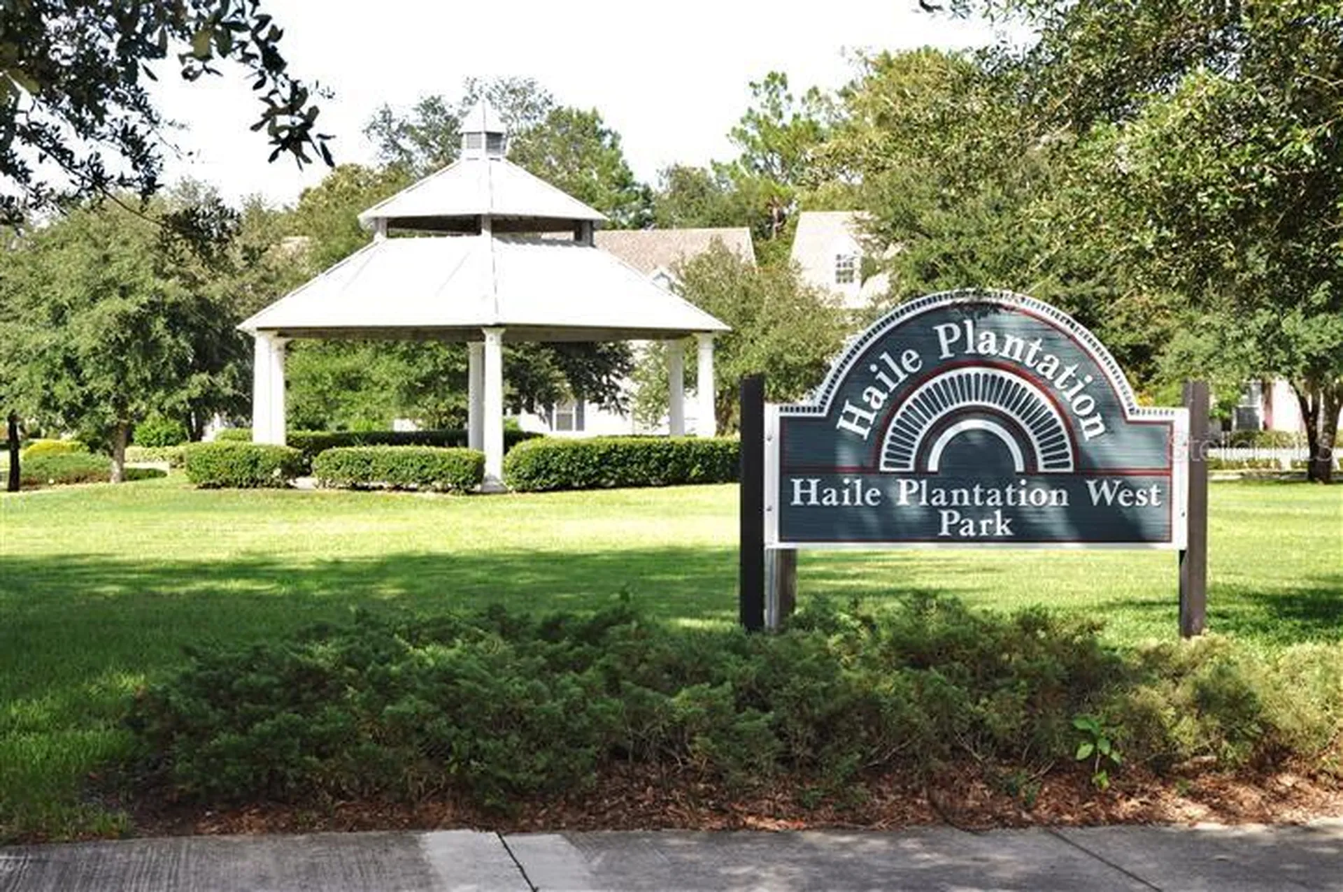 3207 SW 98th Drive Gainesville FL 32608