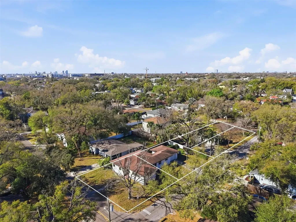 2727 N Myrtle Avenue Tampa FL 33602