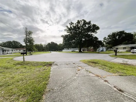 121 Maris Court Lakeland FL 33809