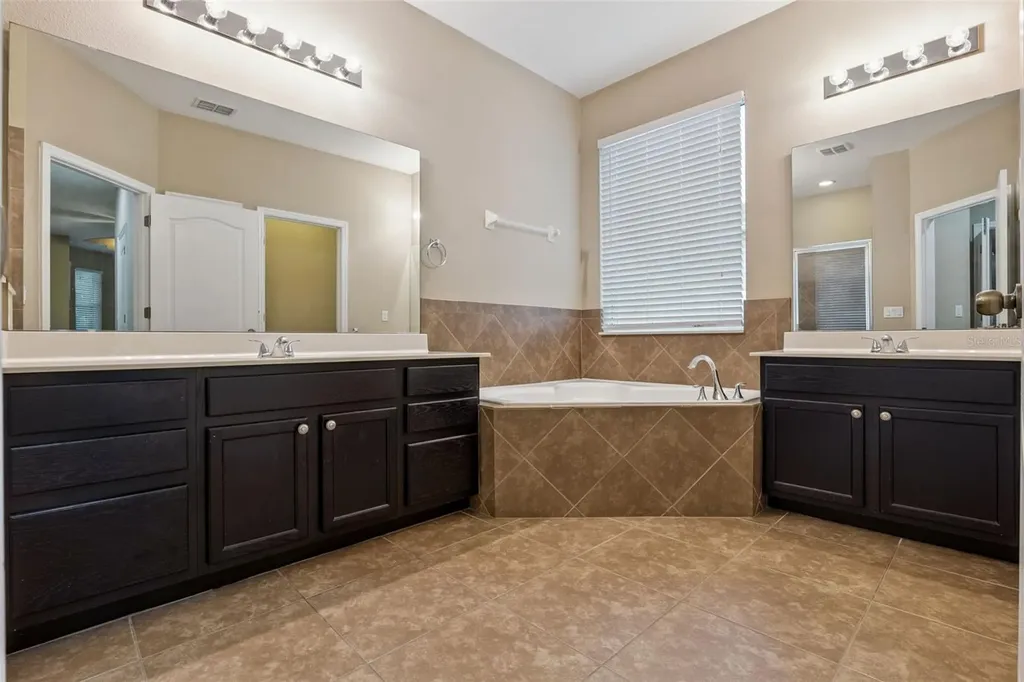 2028 Misty Glen Drive Apopka FL 32712