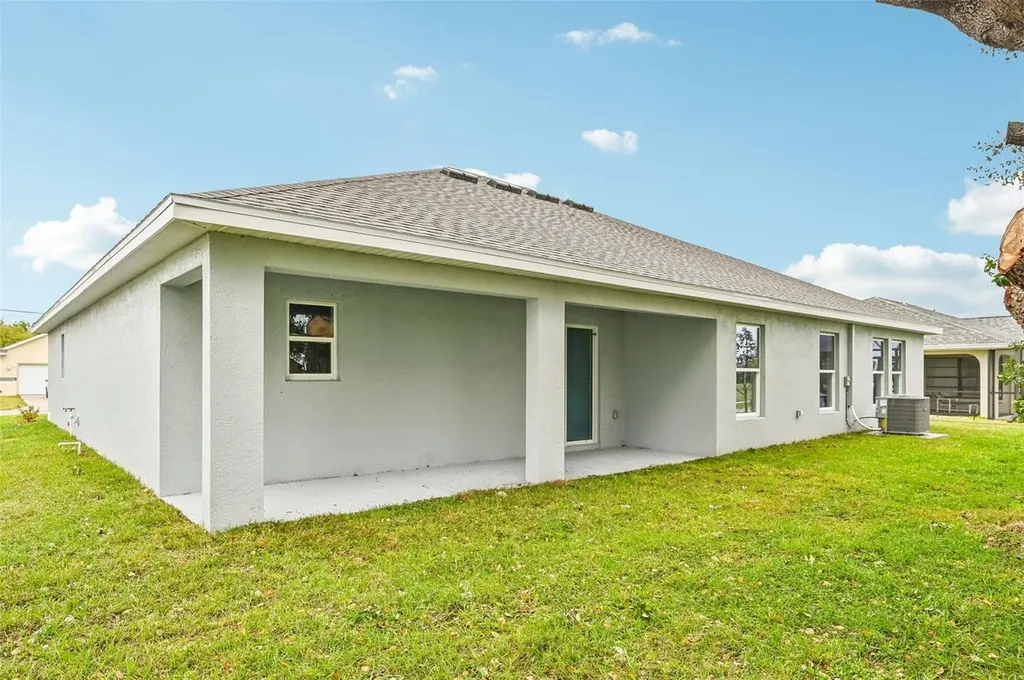 16 Sanders Circle Homosassa FL 34446