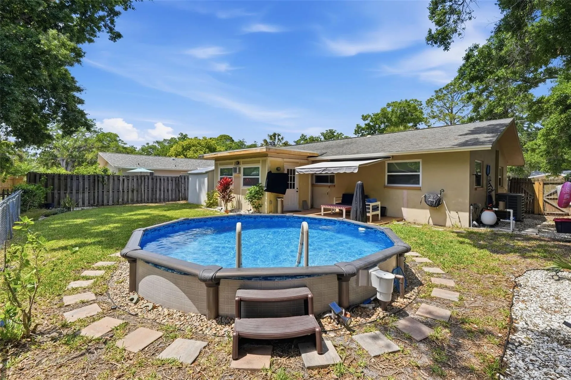 811 Michigan Boulevard Dunedin FL 34698
