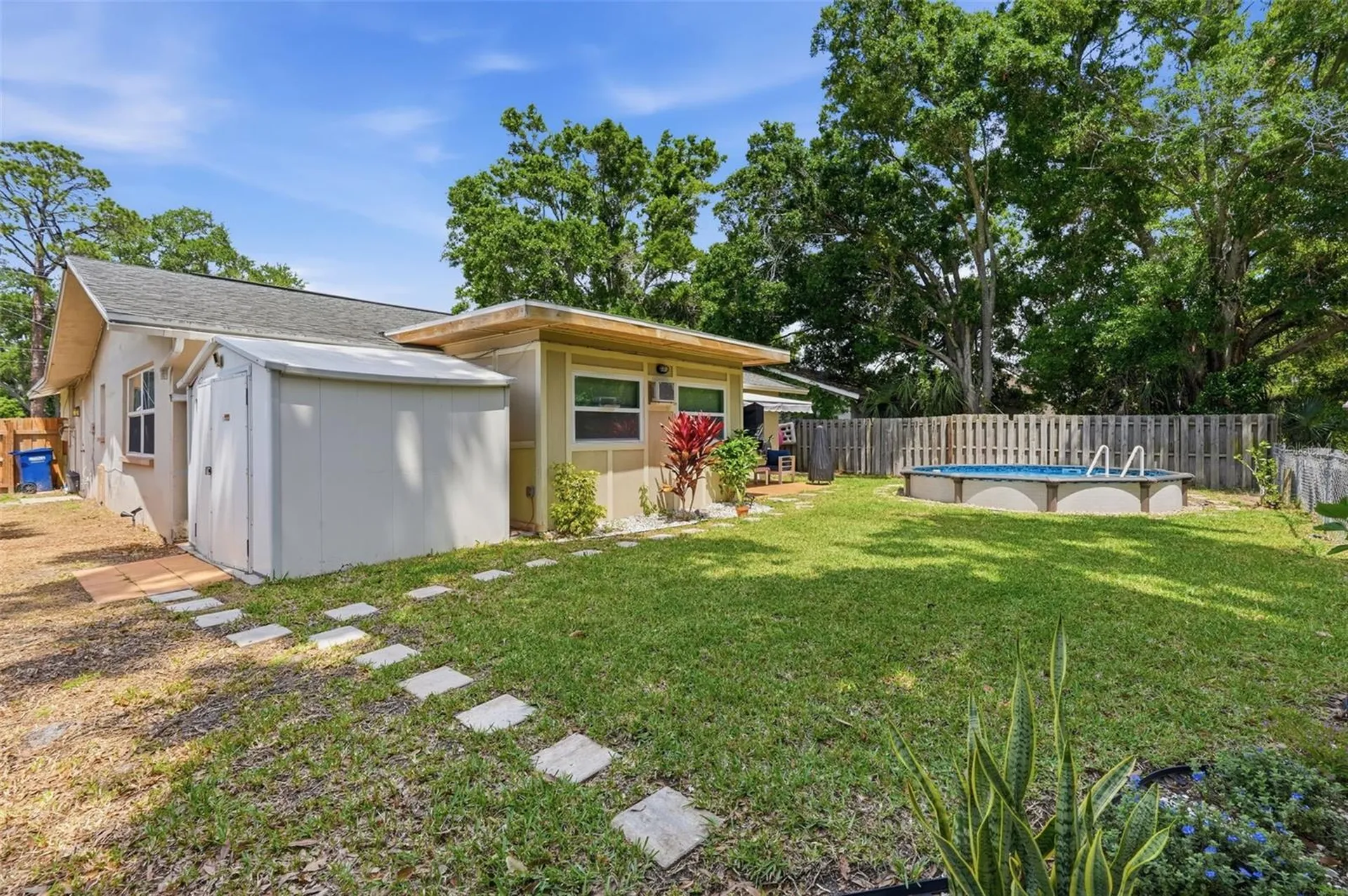 811 Michigan Boulevard Dunedin FL 34698