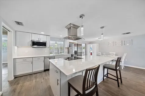 5032 Linda Street Venice FL 34293
