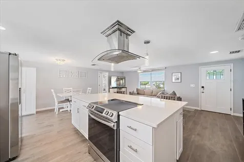 5032 Linda Street Venice FL 34293