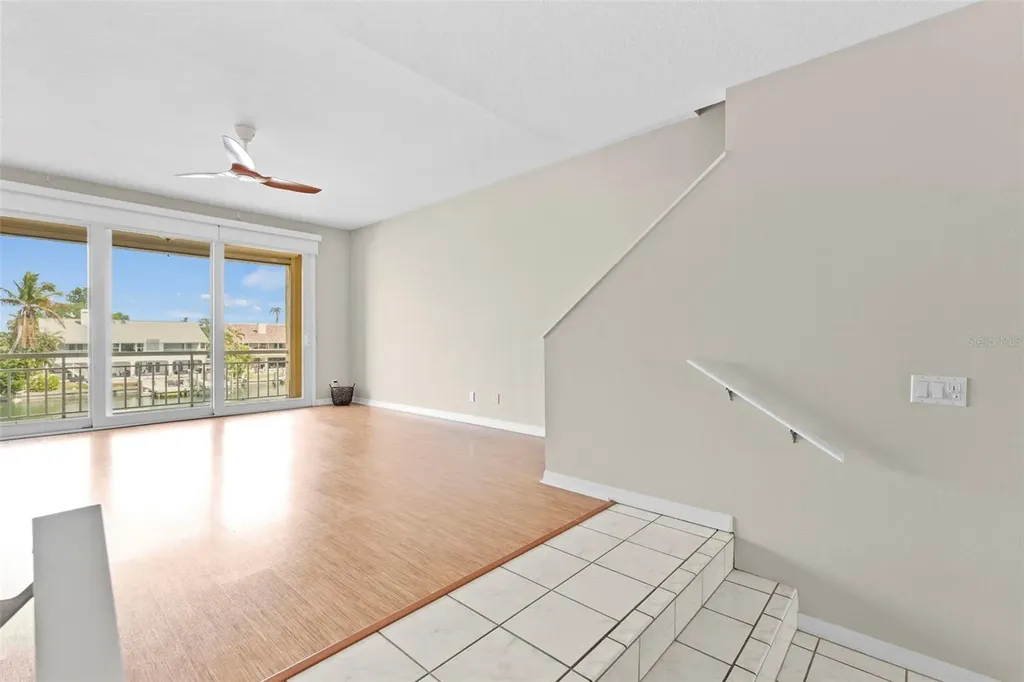 1071 Pinellas Bayway S St Petersburg FL 33715