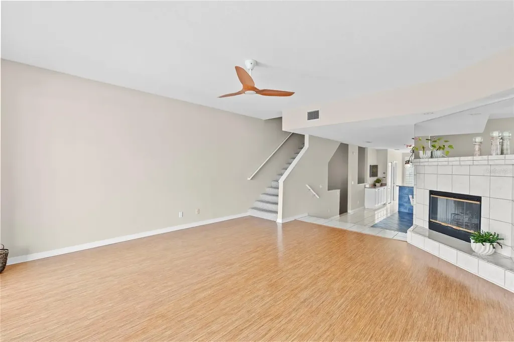 1071 Pinellas Bayway S St Petersburg FL 33715
