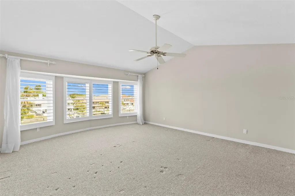 1071 Pinellas Bayway S St Petersburg FL 33715