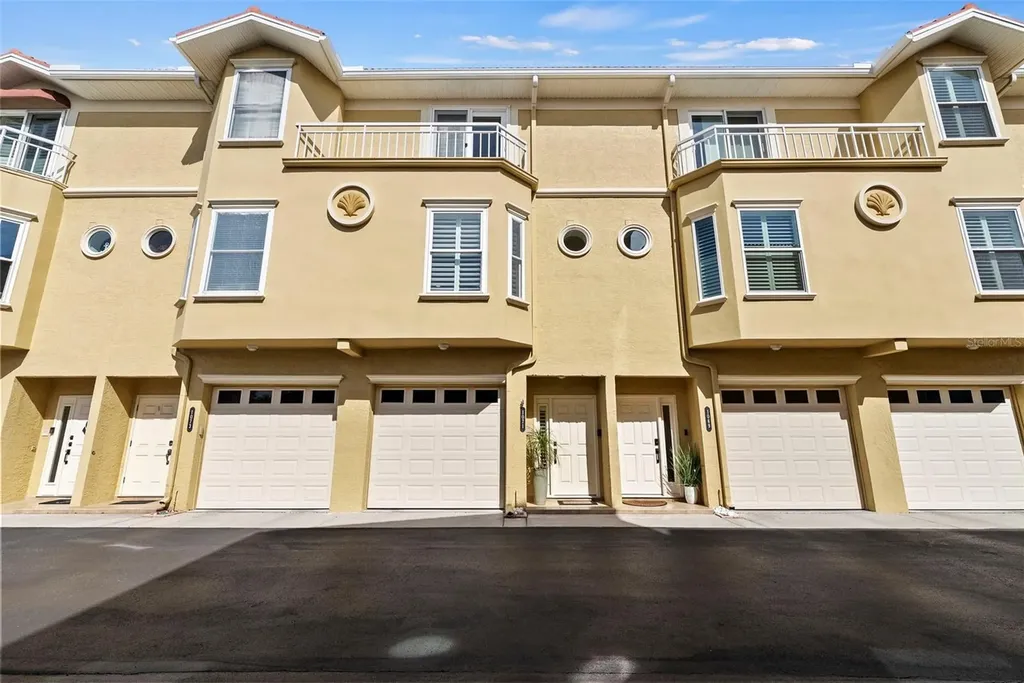 1071 Pinellas Bayway S St Petersburg FL 33715