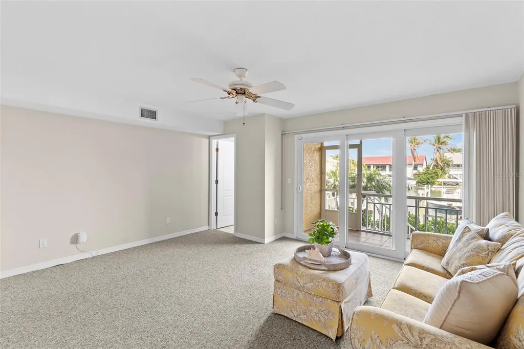 1071 Pinellas Bayway S St Petersburg FL 33715