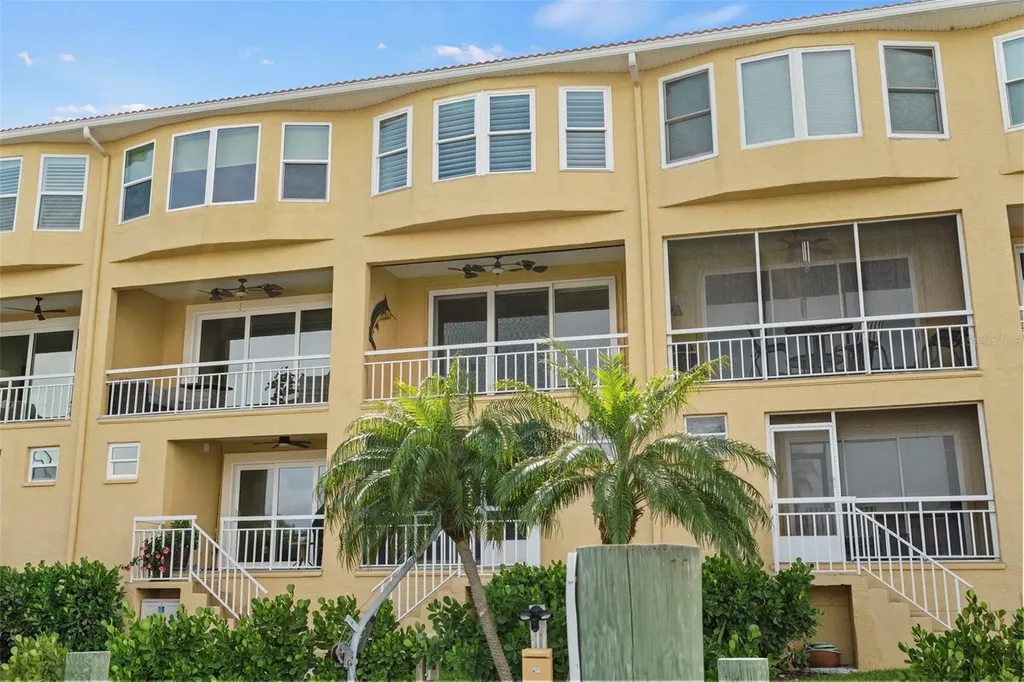 1071 Pinellas Bayway S St Petersburg FL 33715