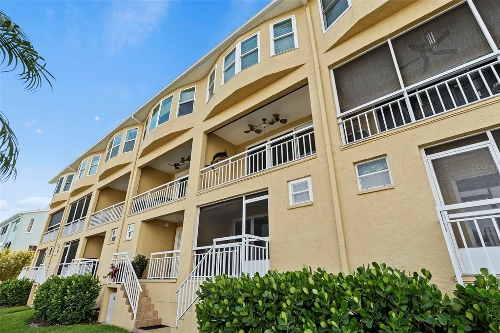 1071 Pinellas Bayway S St Petersburg FL 33715