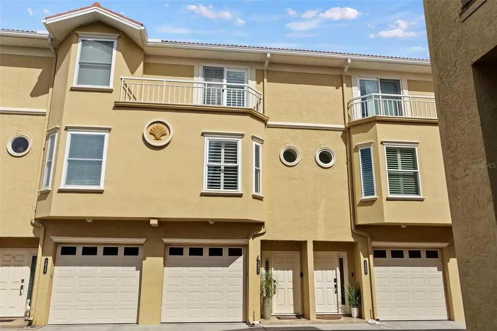 1071 Pinellas Bayway S St Petersburg FL 33715