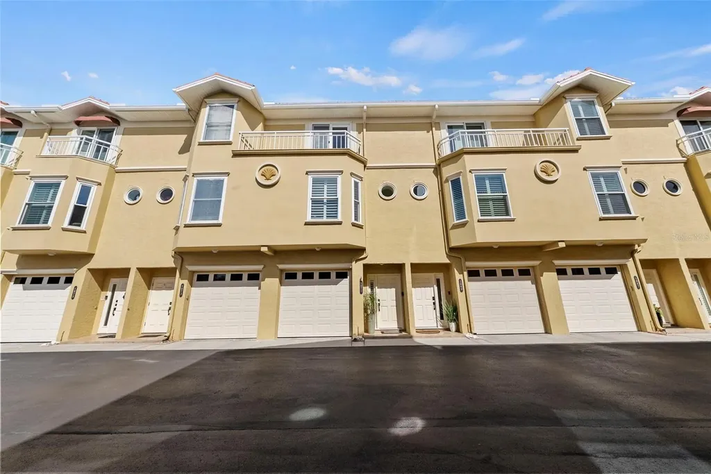1071 Pinellas Bayway S St Petersburg FL 33715