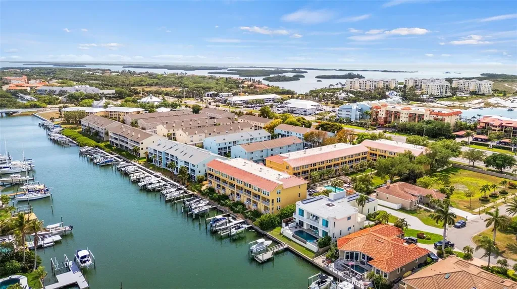 1071 Pinellas Bayway S St Petersburg FL 33715
