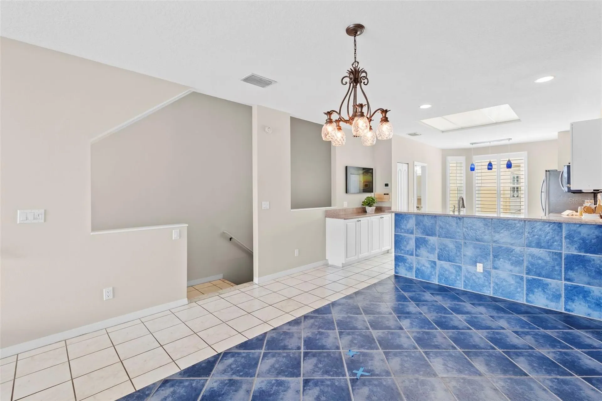 1071 Pinellas Bayway S St Petersburg FL 33715