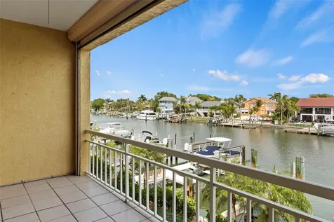 1071 Pinellas Bayway S St Petersburg FL 33715