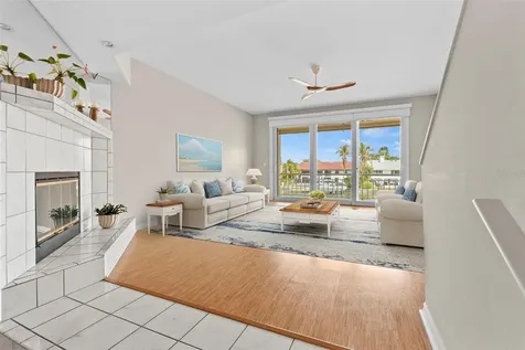 1071 Pinellas Bayway S St Petersburg FL 33715