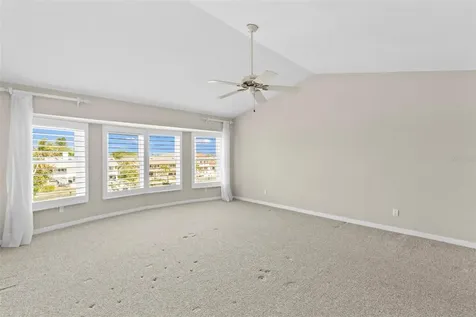 1071 Pinellas Bayway S St Petersburg FL 33715