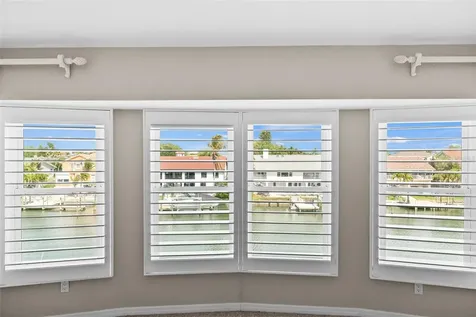 1071 Pinellas Bayway S St Petersburg FL 33715