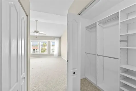 1071 Pinellas Bayway S St Petersburg FL 33715