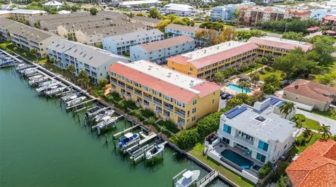 1071 Pinellas Bayway S St Petersburg FL 33715