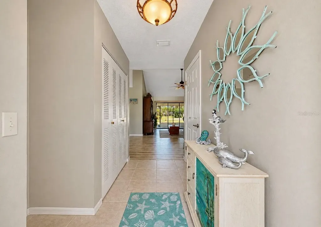 319 Linger Lane Sun City Center FL 33573