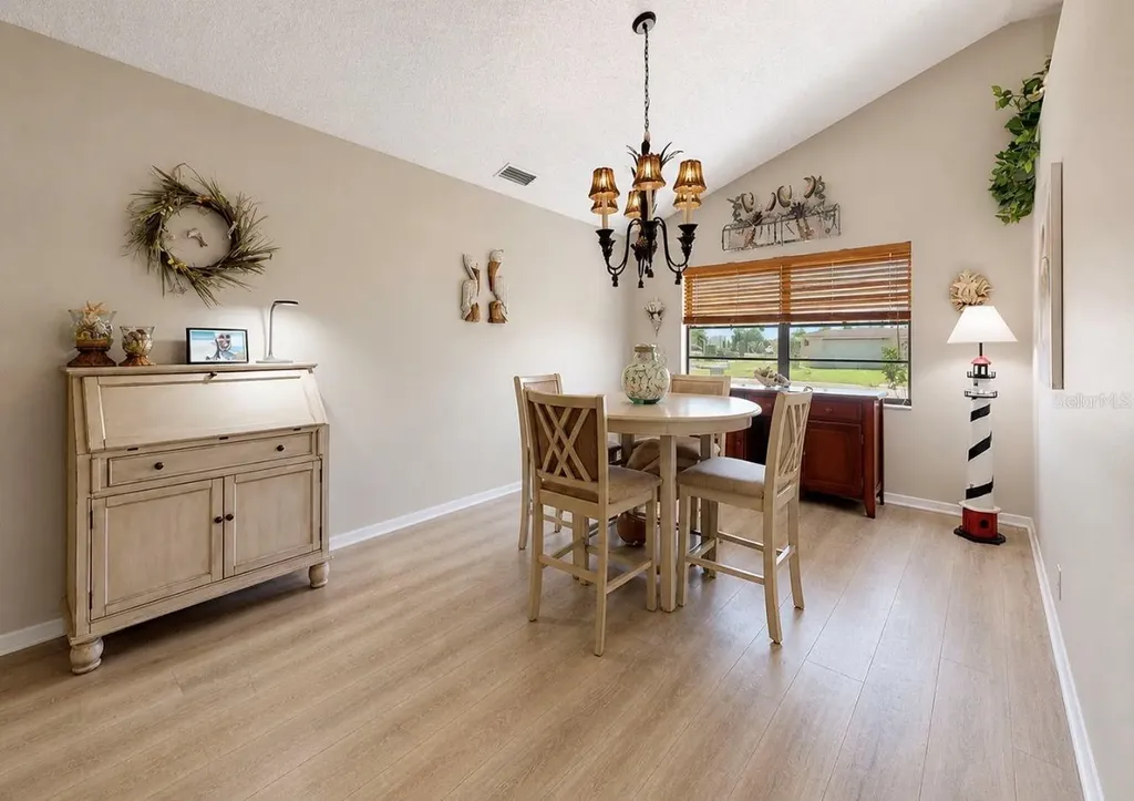 319 Linger Lane Sun City Center FL 33573