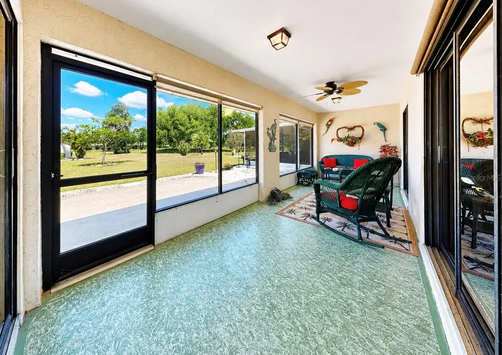319 Linger Lane Sun City Center FL 33573