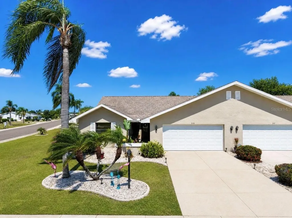 319 Linger Lane Sun City Center FL 33573