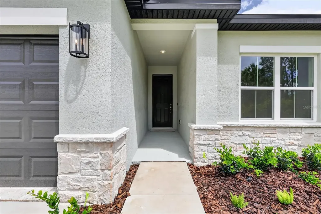 30165 W Bluebell Avenue Eustis FL 32736