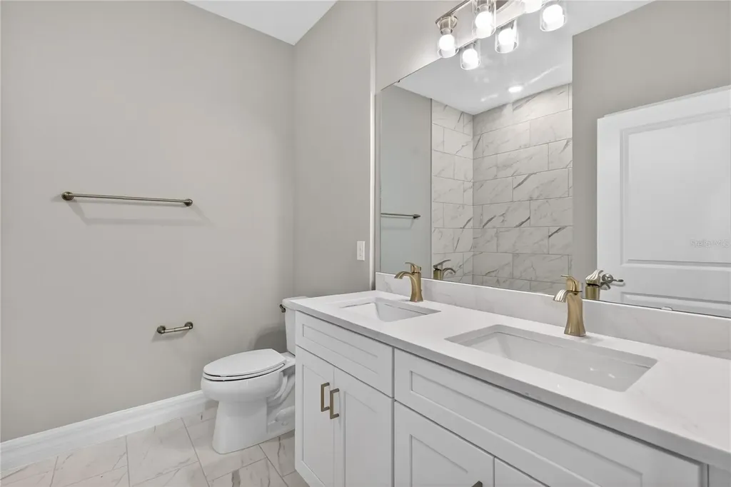 30165 W Bluebell Avenue Eustis FL 32736