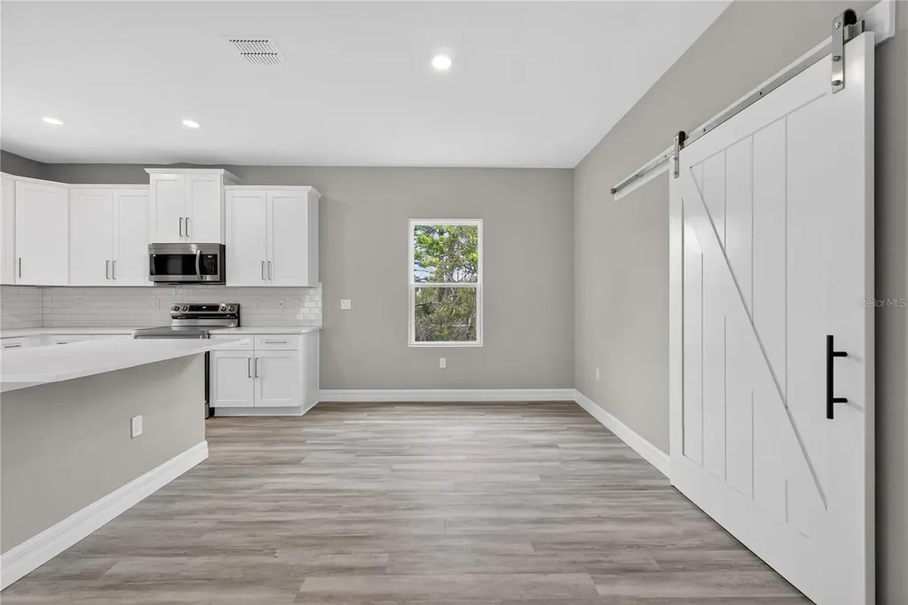 30165 W Bluebell Avenue Eustis FL 32736