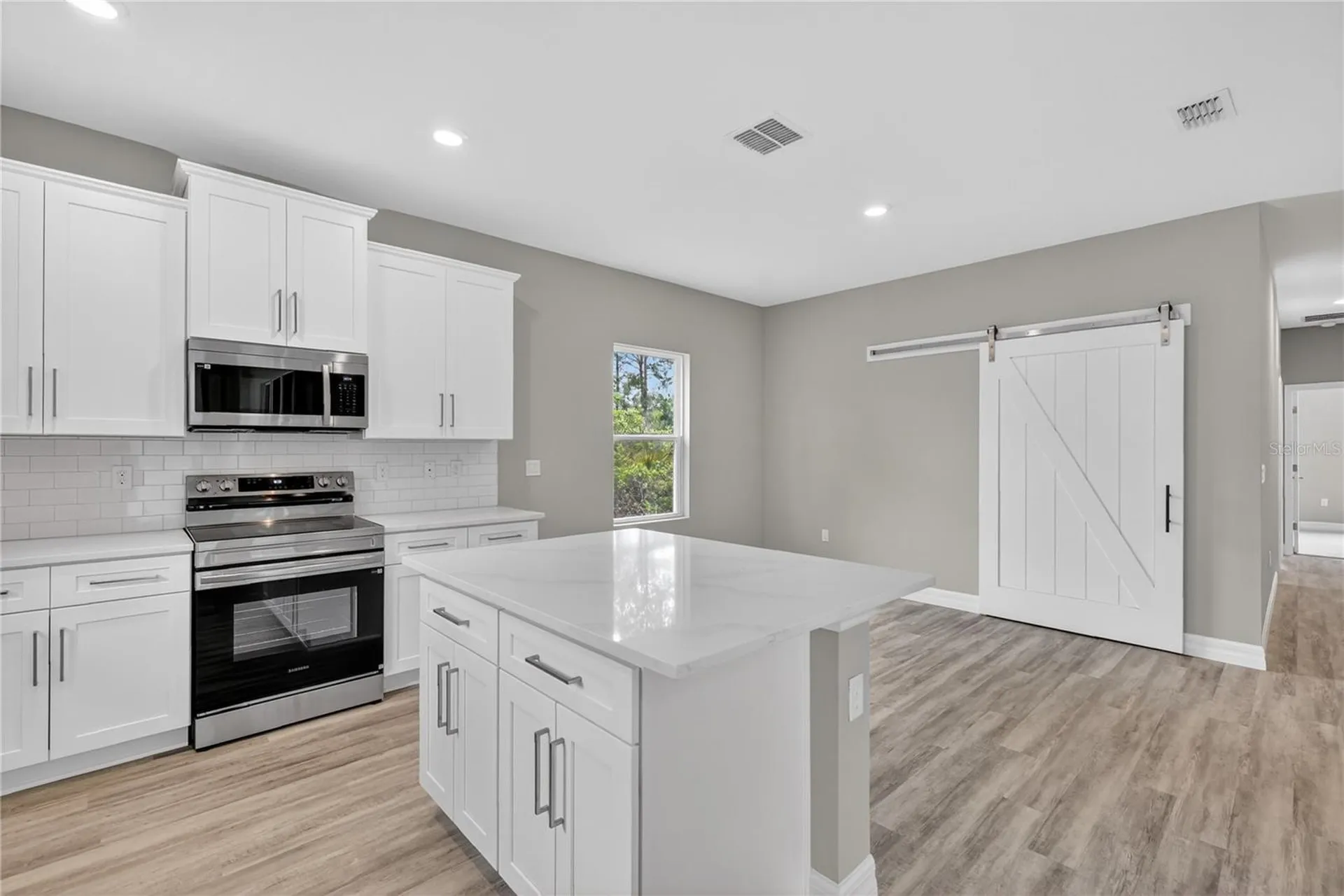 30165 W Bluebell Avenue Eustis FL 32736