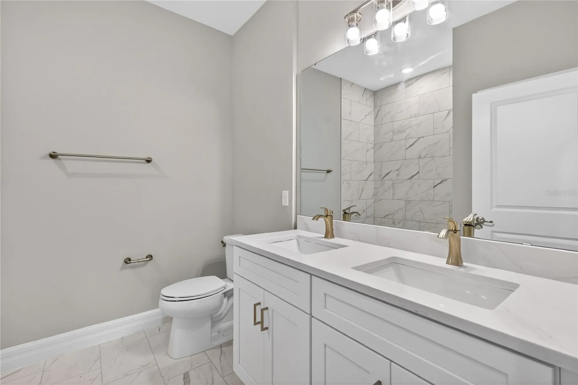 30165 W Bluebell Avenue Eustis FL 32736