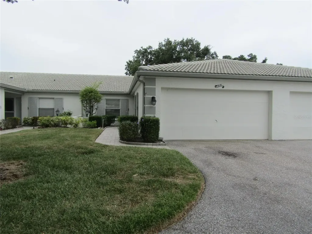3010 Ringwood Meadow Sarasota FL 34235