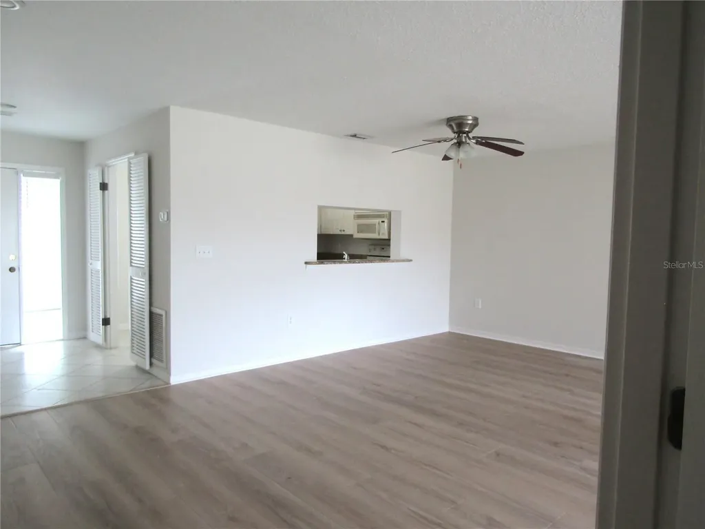 3010 Ringwood Meadow Sarasota FL 34235