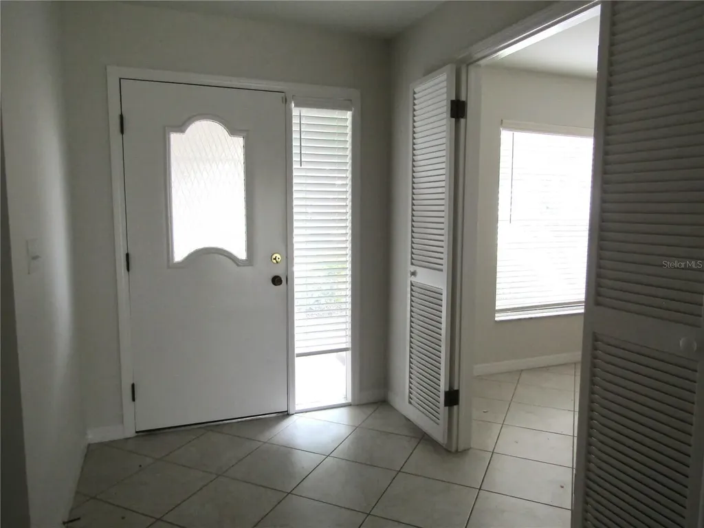 3010 Ringwood Meadow Sarasota FL 34235
