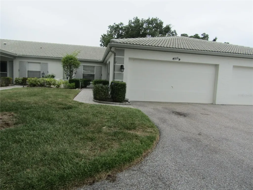 3010 Ringwood Meadow Sarasota FL 34235