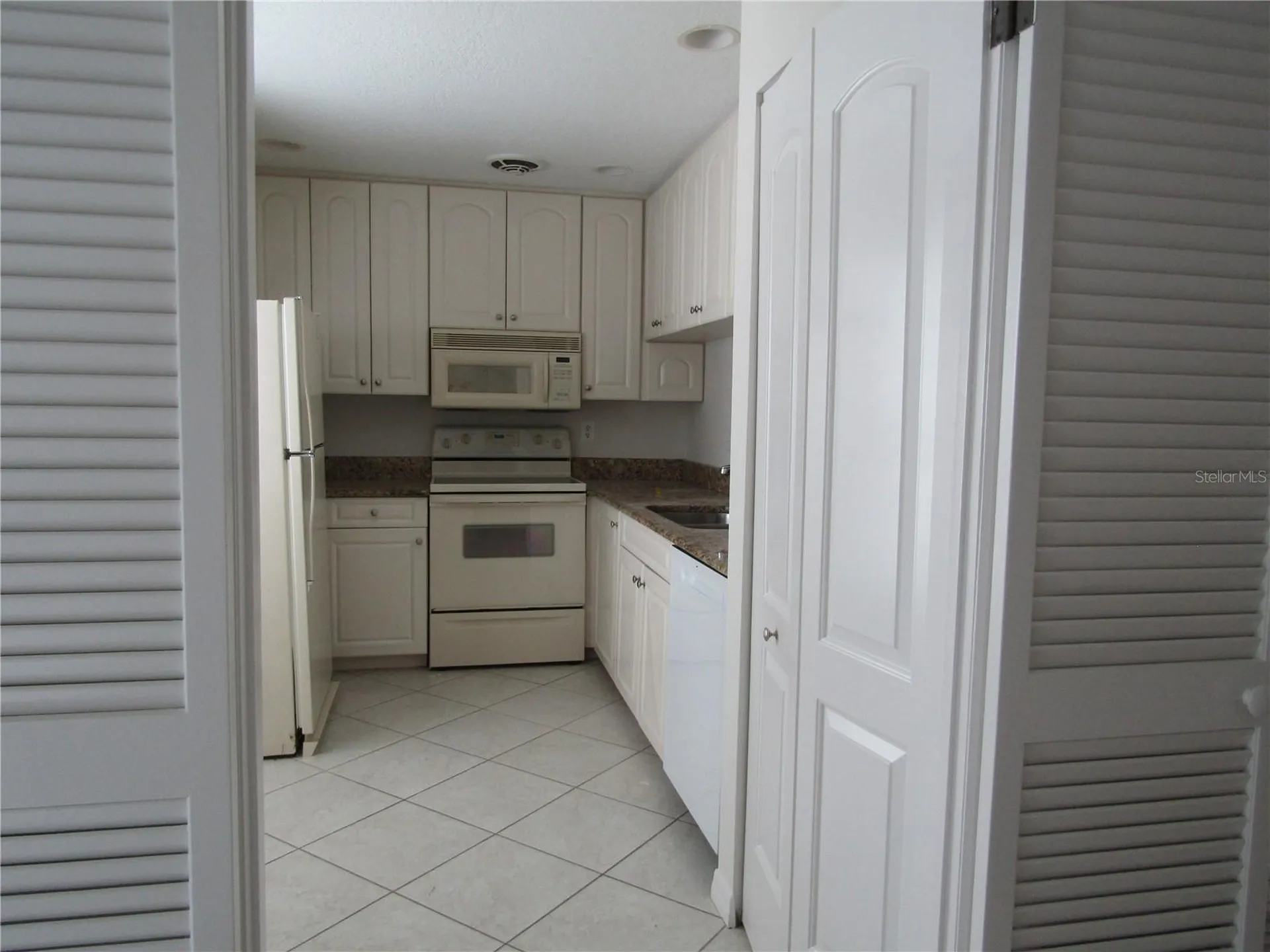 3010 Ringwood Meadow Sarasota FL 34235
