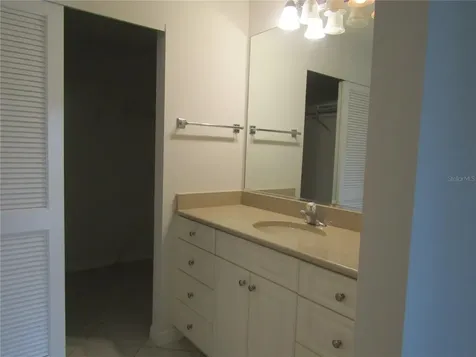 3010 Ringwood Meadow Sarasota FL 34235