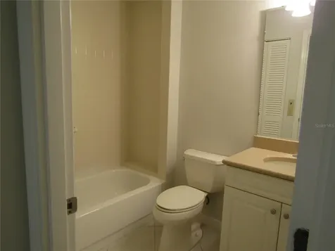 3010 Ringwood Meadow Sarasota FL 34235