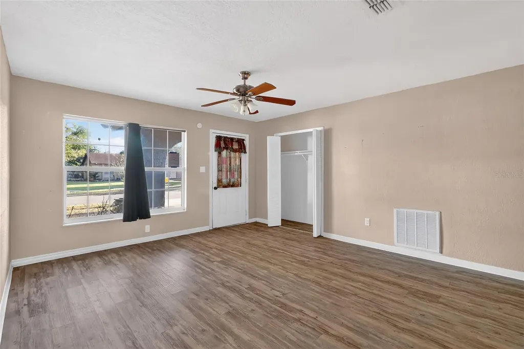 2715 Elmhurst Circle Orlando FL 32810