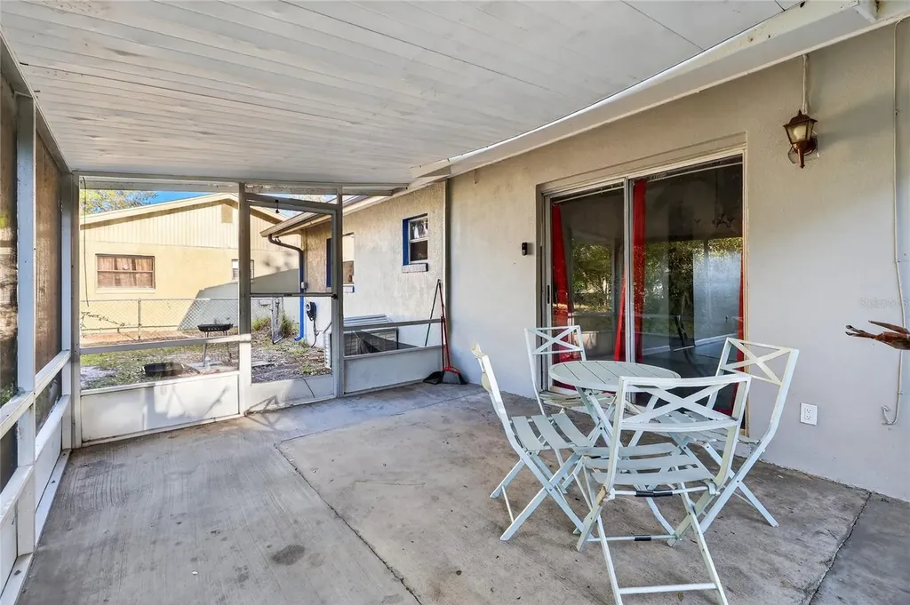 2715 Elmhurst Circle Orlando FL 32810