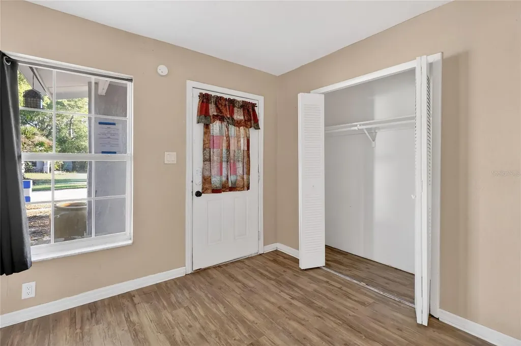 2715 Elmhurst Circle Orlando FL 32810