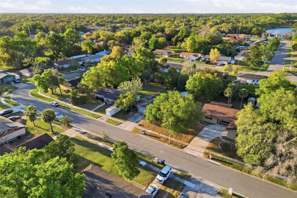 2715 Elmhurst Circle Orlando FL 32810